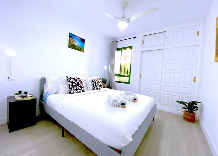 Tropicalidays Sunset Palm