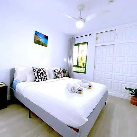 Tropicalidays Sunset Palm