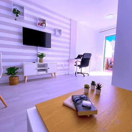 Tropicalidays Sunset Palm Apartmán