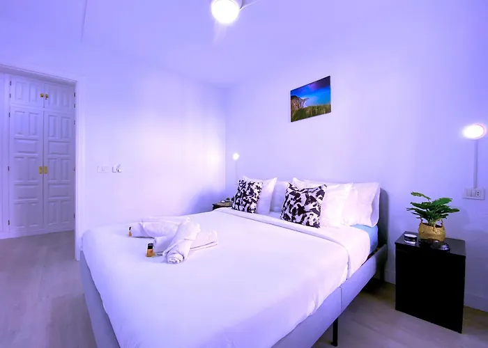 Tropicalidays Sunset Palm *